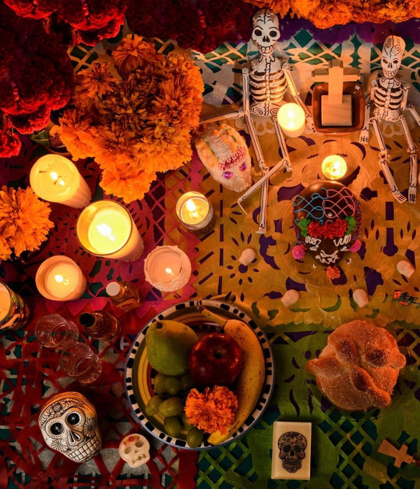 HOW TO MAKE ALTARS THAT WORK 🕯️ The History of Halloween, Dia de Los Muertos