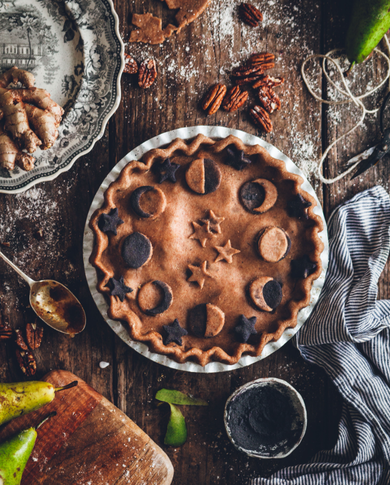 PEAR MOON PIE with Spelt Flour and Butterfly Pea Powder