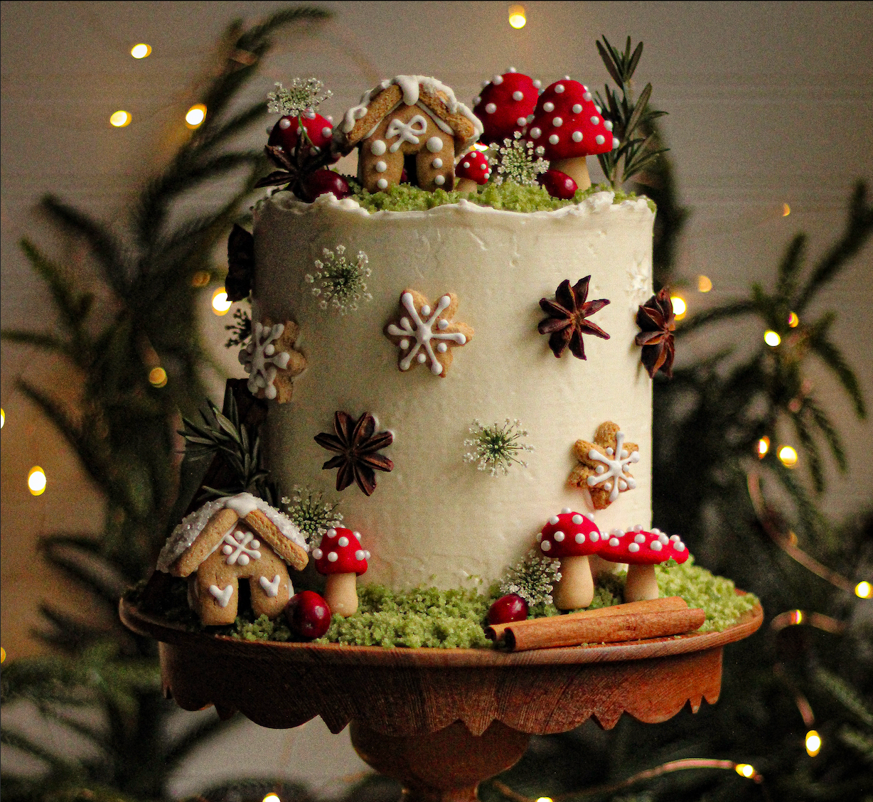 VANILLA CHAI HOLIDAY Cake