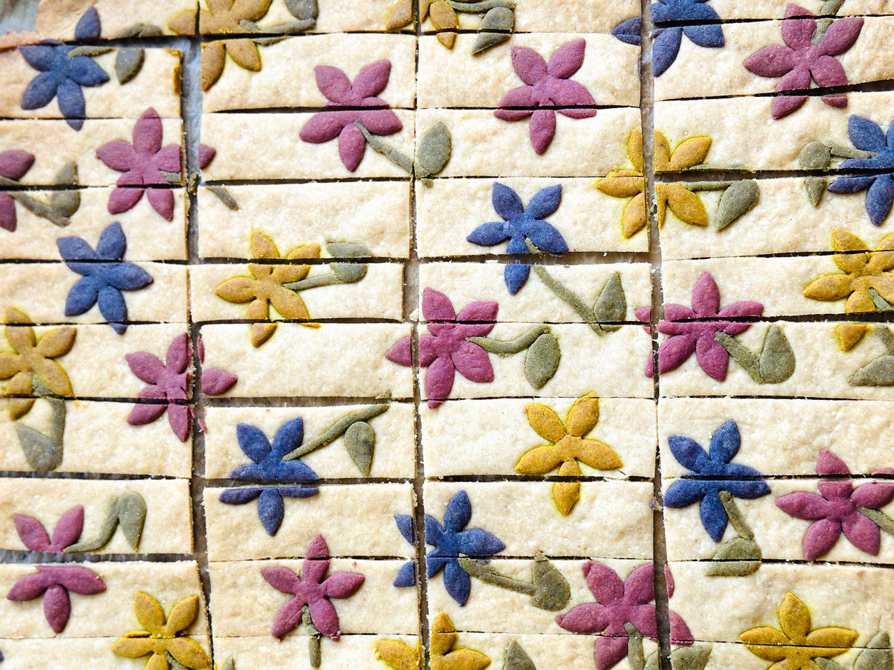 FLOWER PRINT ADAPTOGEN Crackers